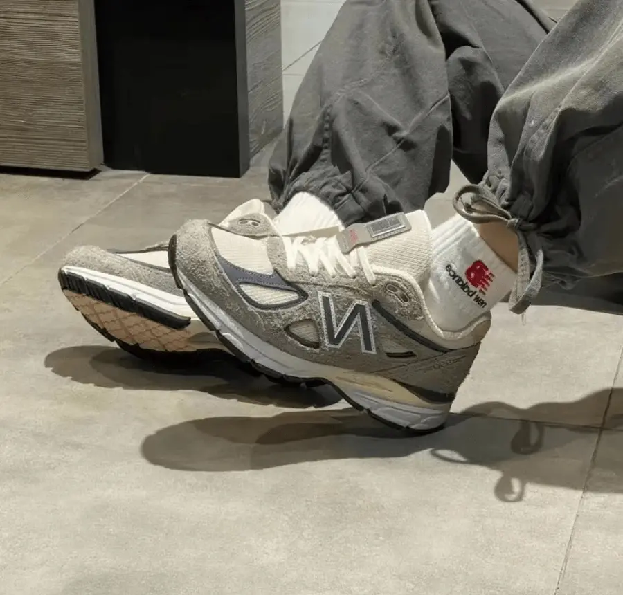 Alternative view of Giày New Balance 990v4 'Grey Navy' U990TA4