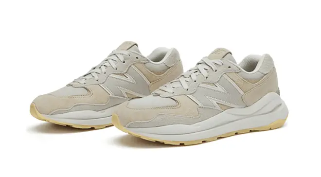Alternative view of Giày New Balance 5740 'Beige Grey Gum' M5740UP
