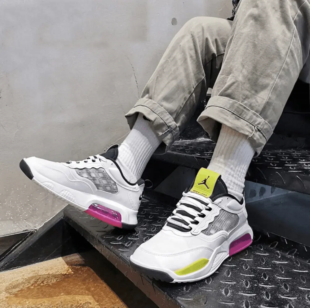 Alternative view of Giày Nike Jordan Air Max 200 'Vibrant' CD6105-102