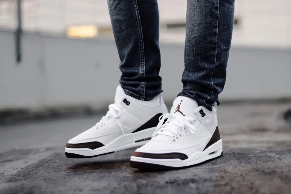 Alternative view of Giày Nike Air Jordan 3 Retro 'Mocha' 136064-122