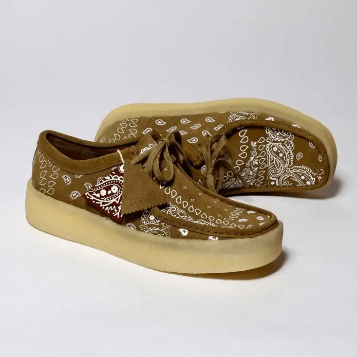 Alternative view of Giày Clarks Wallabee Cup 'Dark Olive Print' 261-68523