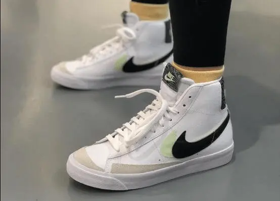 Giày Nike Blazer Mid '77 SE GS 'Double Swoosh White Vapor Green' DD1847-100 - Ảnh 4