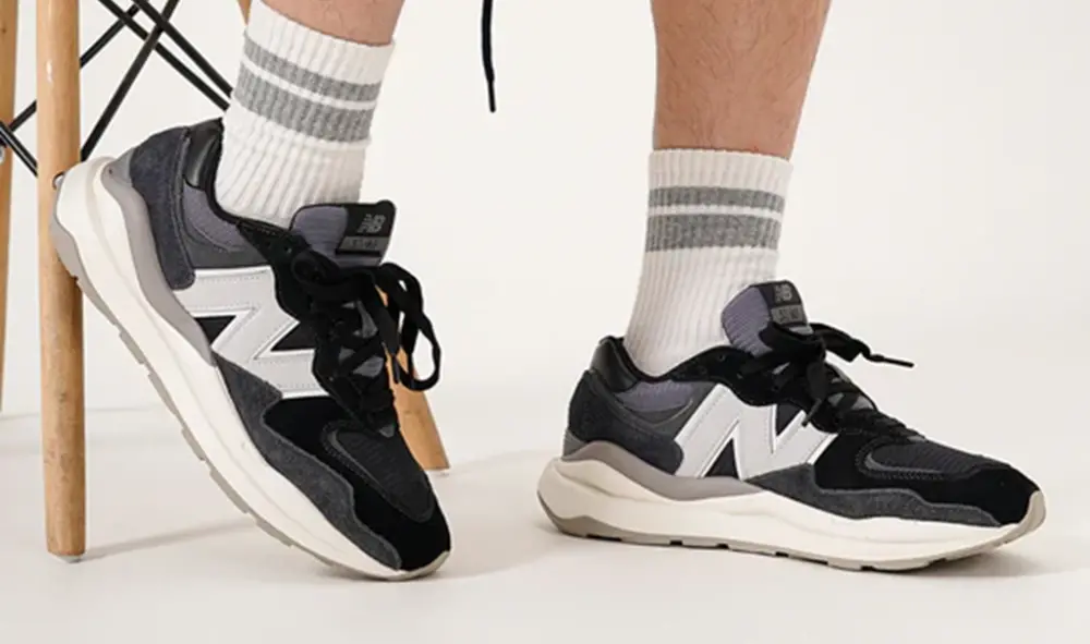 Alternative view of Giày New Balance 57/40 'Black Magnet Sea Salt' M5740PSH