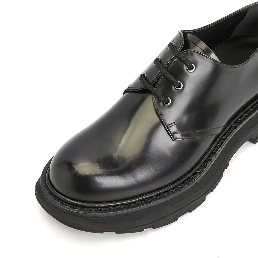 Alternative view of Giày Alexander Mcqueen Tread 'Black' 604255-WHZ80-1000