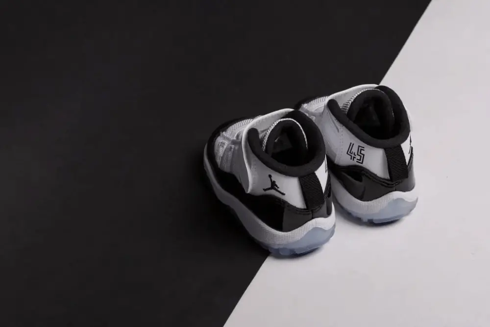 Giày Nike Air Jordan 11 Retro TD 'Concord' 2018 378040-100 - Ảnh 6