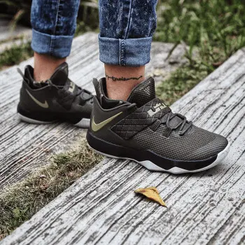 Alternative view of Giày Nike Lebron Ambassador X 'Cargo Olive' AH7580-300