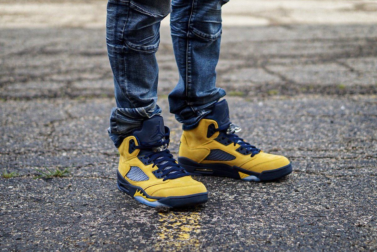 Giày Nike Air Jordan 5 Retro SP 'Michigan' CQ9541-704 - Ảnh 5