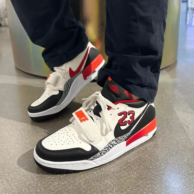 Alternative view of Giày Nike Air Jordan Legacy 312 Low '23' FJ7221-101