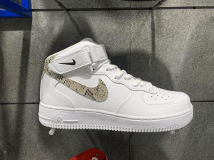 Alternative view of Giày Nike Air Force 1 '07 Mid 'Snakeskin Swoosh' DD9625-101