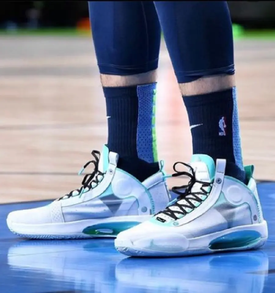 Alternative view of Giày Nike Air Jordan 34 BG ‘Snow Leopard’ BQ3384-103