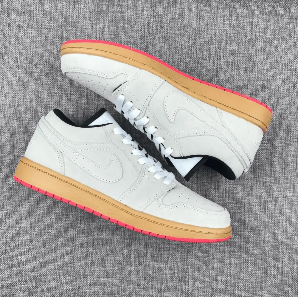 Alternative view of Giày Nike Air Jordan 1 Low 'White Gym Yellow' 553558-119