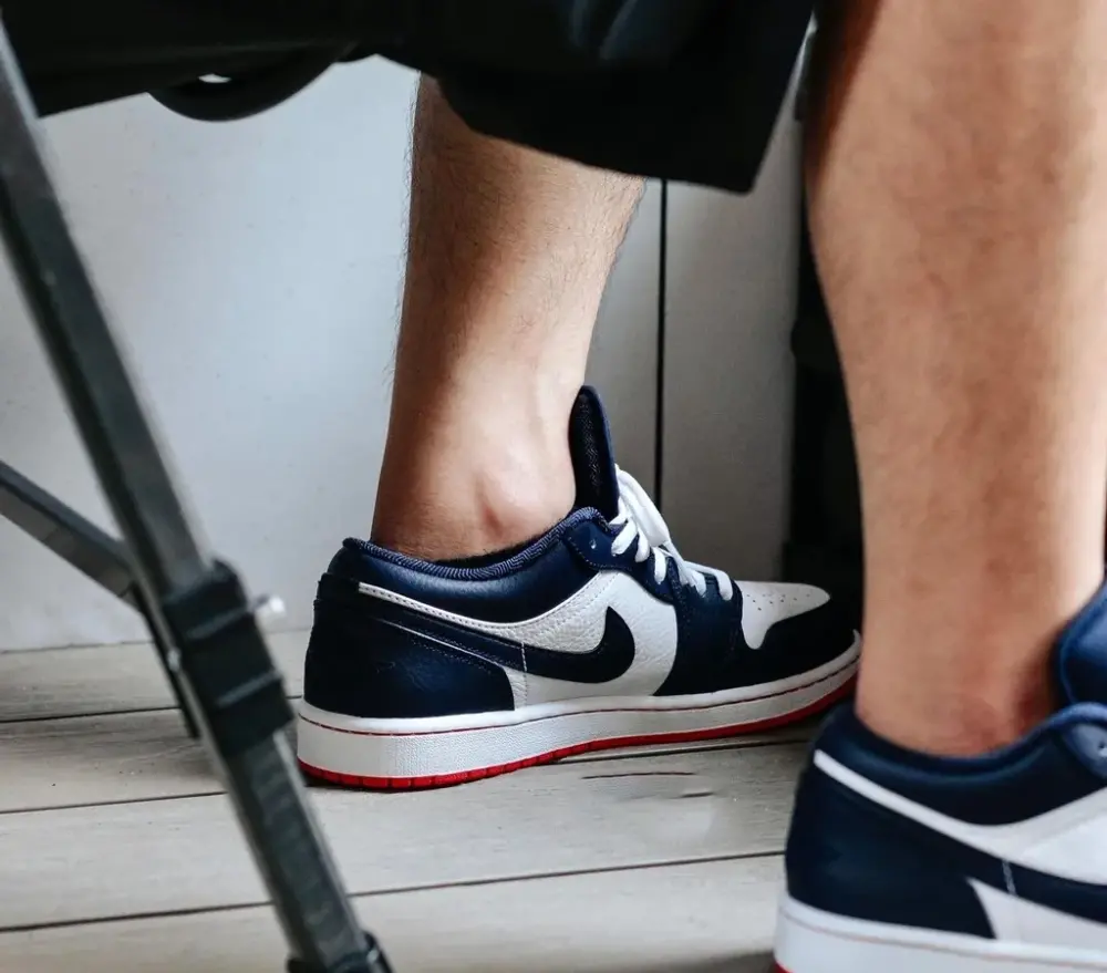 Alternative view of Giày Nike Air Jordan 1 Retro Low 'Obsidian Ember' 553558-481