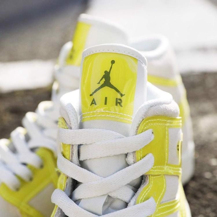 Giày Nike Wmns Air Jordan 1 Mid LX 'Off White Opti Yellow' DA5552-107 - Ảnh 4