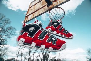 Alternative view of Giày Nike Air More Uptempo 'Bulls' 2021 921948-600
