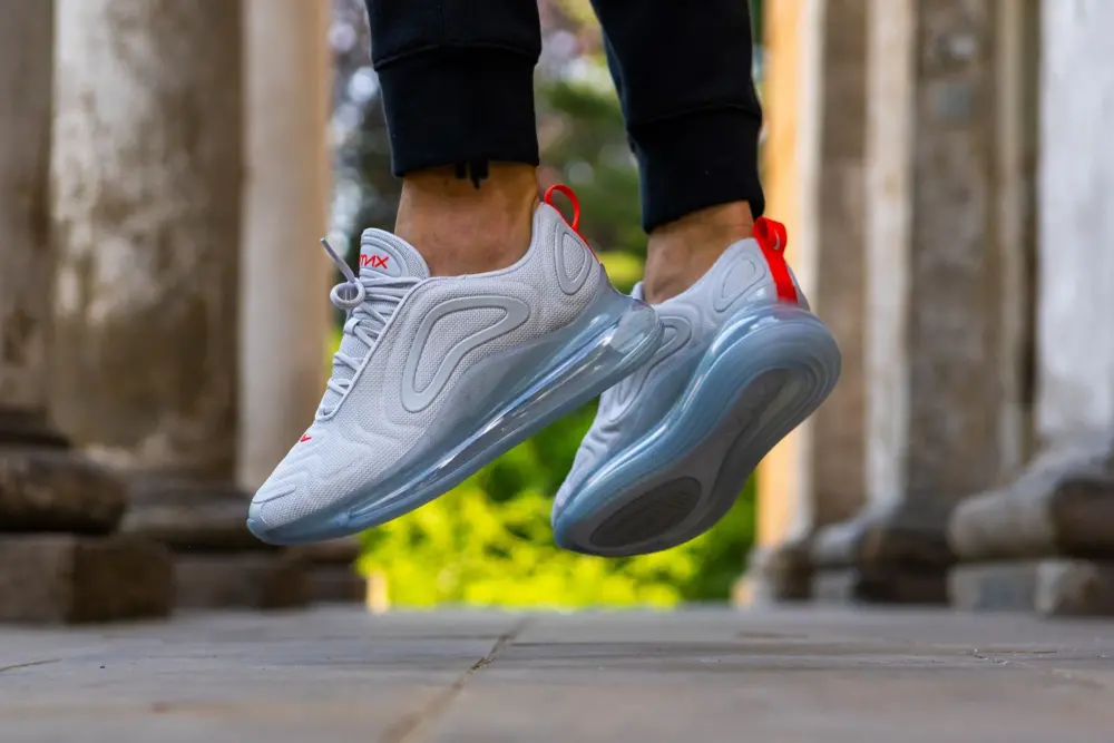 Alternative view of Giày Nike Air Max 720 'Pure Platinum' CD7626-002
