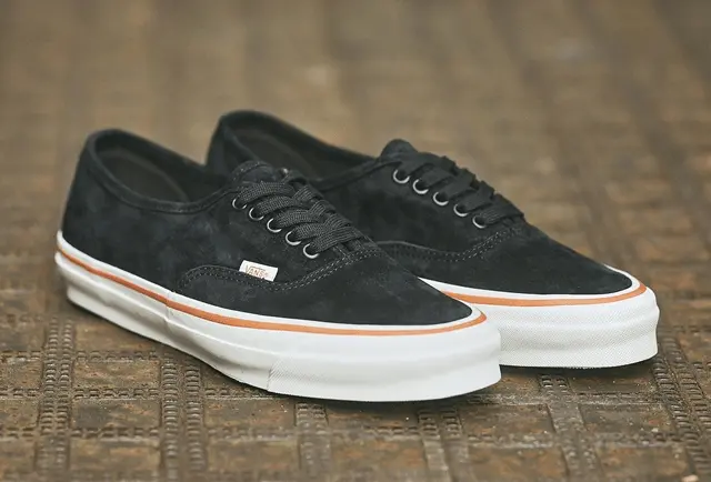 Alternative view of Giày Vans Authentic LX 'Black' VN0A5FBDY8J