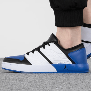 Alternative view of Giày Nike Air Jordan Nu Retro 1 'Sport Royal' DV5141-401