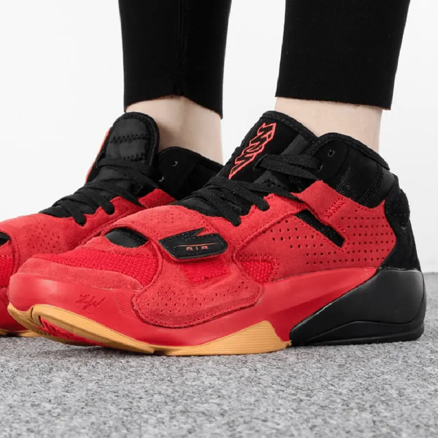 Alternative view of Giày Nike Air Jordan Zion 2 'Red Suede Gum' DV2463-600