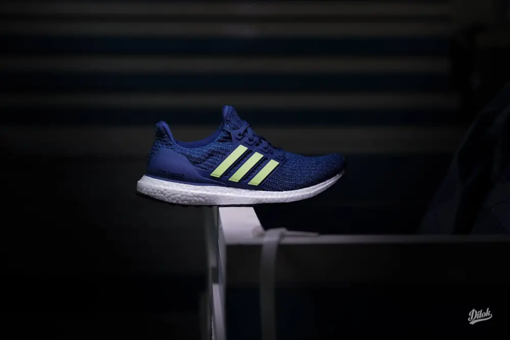Giày Adidas UltraBOOST "LEGEND MARINE" F35234 - Ảnh 4