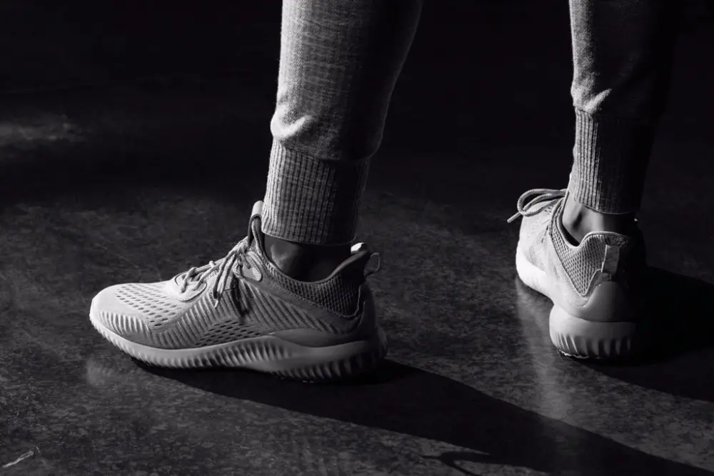 Giày Adidas x Reigning Champ AlphaBOUNCE 'White Grey' CG5328 - Ảnh 3