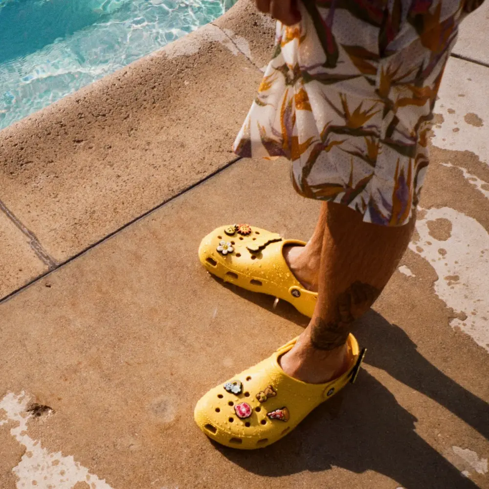 Alternative view of Dép Crocs Classic Clog 'Bieber With Drew House' 207267-700