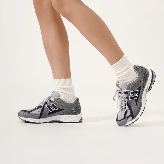 Giày New Balance 1906R 'Grey' M1906RC - Ảnh 3