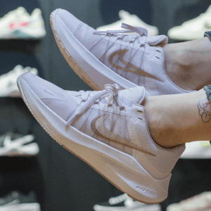 Alternative view of Giày Nike Zoom Winflo 8 ‘Light Violet Champagne’ CW3421-500