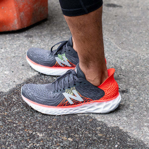 Alternative view of Giày New Balance NB 1080 v10 'Grey Orange' M1080M10