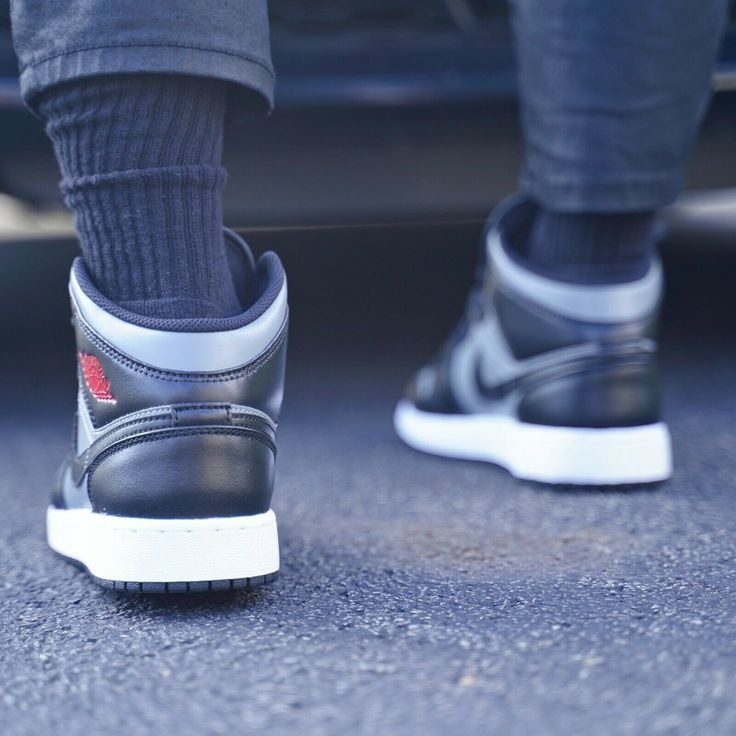 Giày Nike Air Jordan 1 Mid 'Shadow' 554724-096 - Ảnh 5