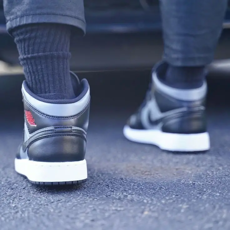 Giày Nike Air Jordan 1 Mid 'Shadow' 554724-096 - Ảnh 5