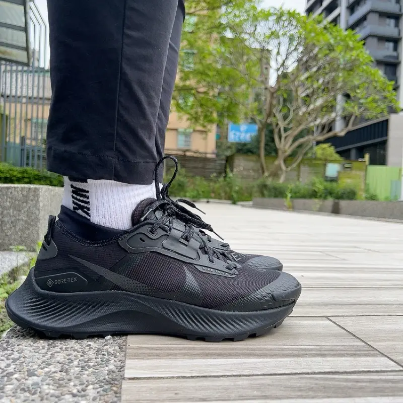 Alternative view of Giày Nike Pegasus Trail 3 GTX 'Triple Black' DC8793-001