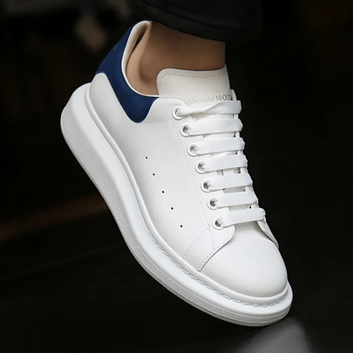 Alternative view of Giày Alexander McQueen Wmns Oversized Sneakers 'Paris Blue' 553770-WHGP7-9086