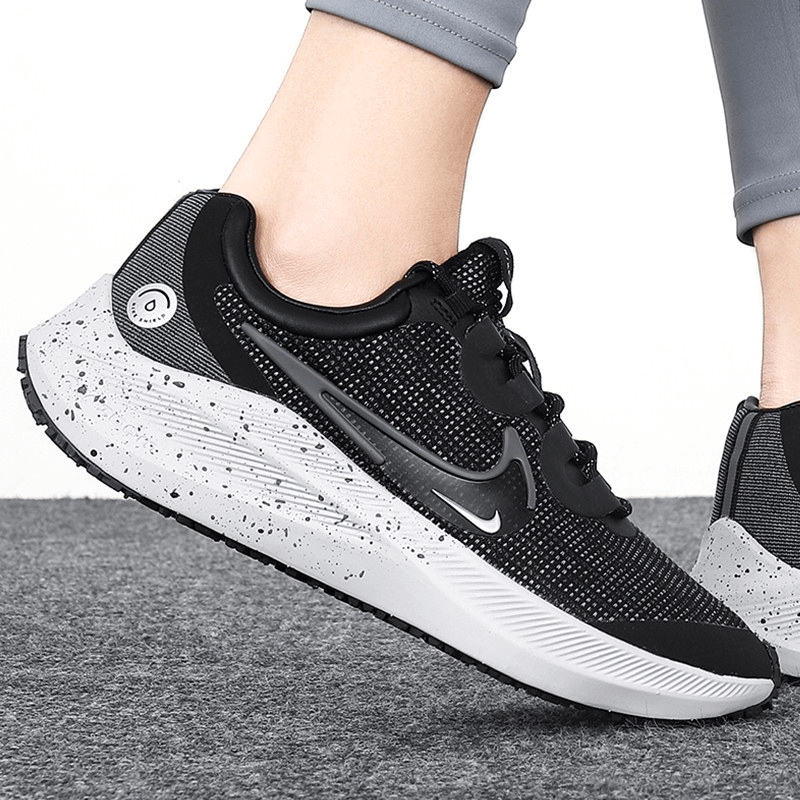 Giày Nike Wmns Zoom Winflo 8 Shield 'Black Iron Grey' DC3730-001 - Ảnh 9