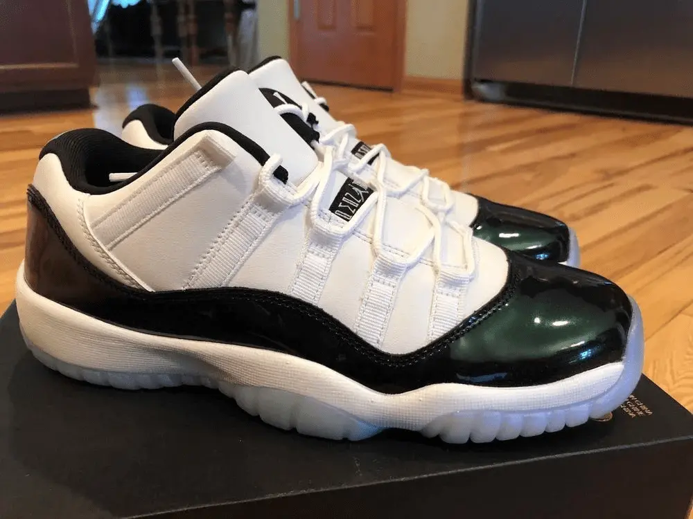 Giày Nike Air Jordan 11 Retro GS 'Emerald' 528896-145 - Ảnh 4