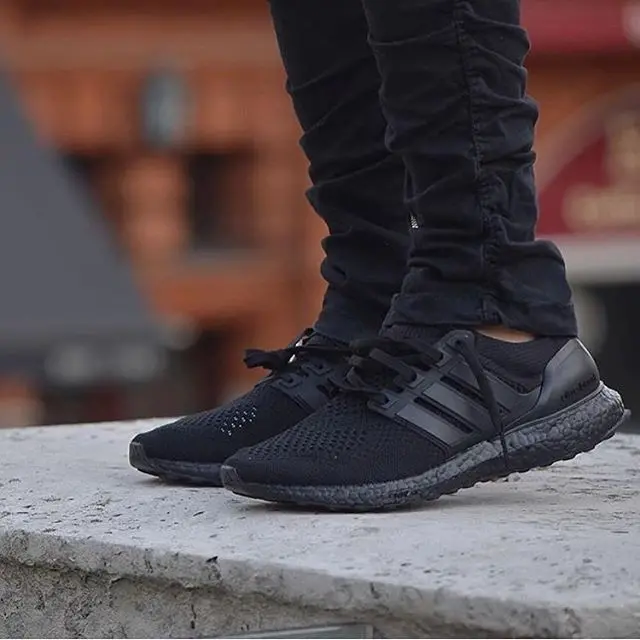 Giày Adidas UltraBoost 1.0 Limited 'Triple Black' BB4677 - Ảnh 3
