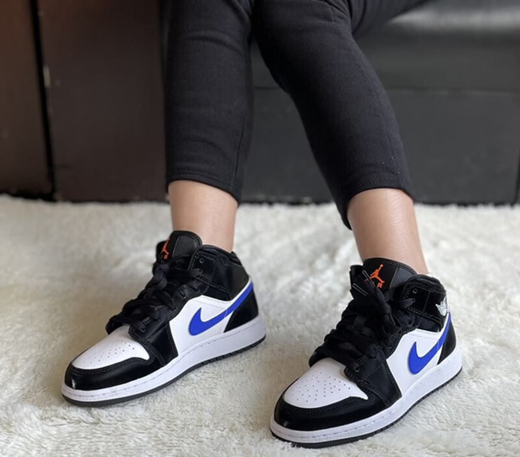 Giày Nike Air Jordan 1 Mid Black Racer Blue White (GS) 554725-084 - Ảnh 3