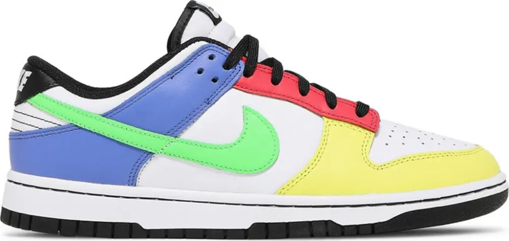 Giày Nike Wmns Dunk Low 'Green Strike' DD1503-106