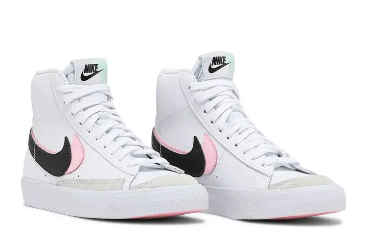 Alternative view of Giày Nike Blazer Mid '77 SE GS 'White Arctic Punch' DD1847-101