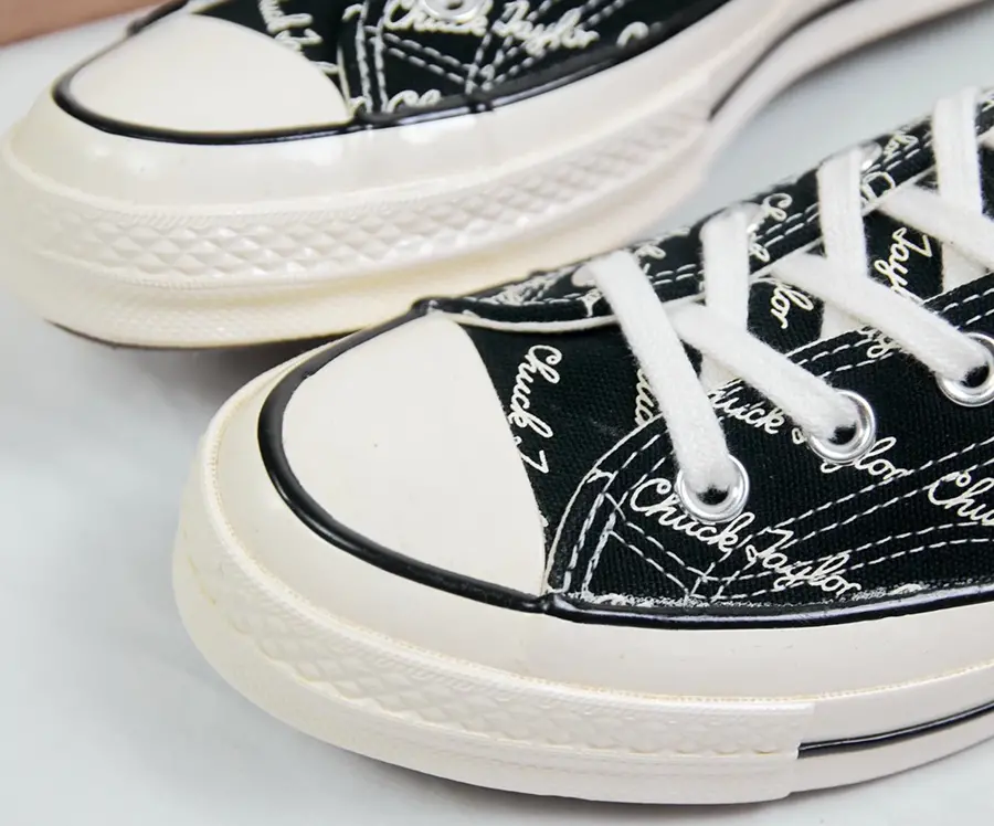 Alternative view of Giày Converse Chuck 70 Low 'Scripted Signature Print Black Egret' 167698C