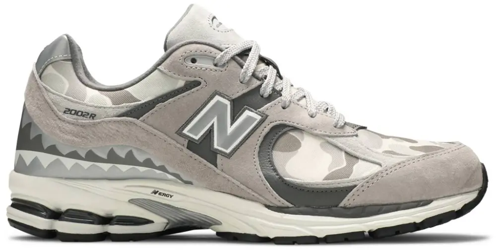 Giày New Balance BAPE x 2002R ‘Apes Together Strong Grey Camo’ M2002RBG