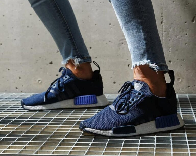 Giày Adidas NMD_R1 J 'Collegiate Navy' EE6675 - Ảnh 3