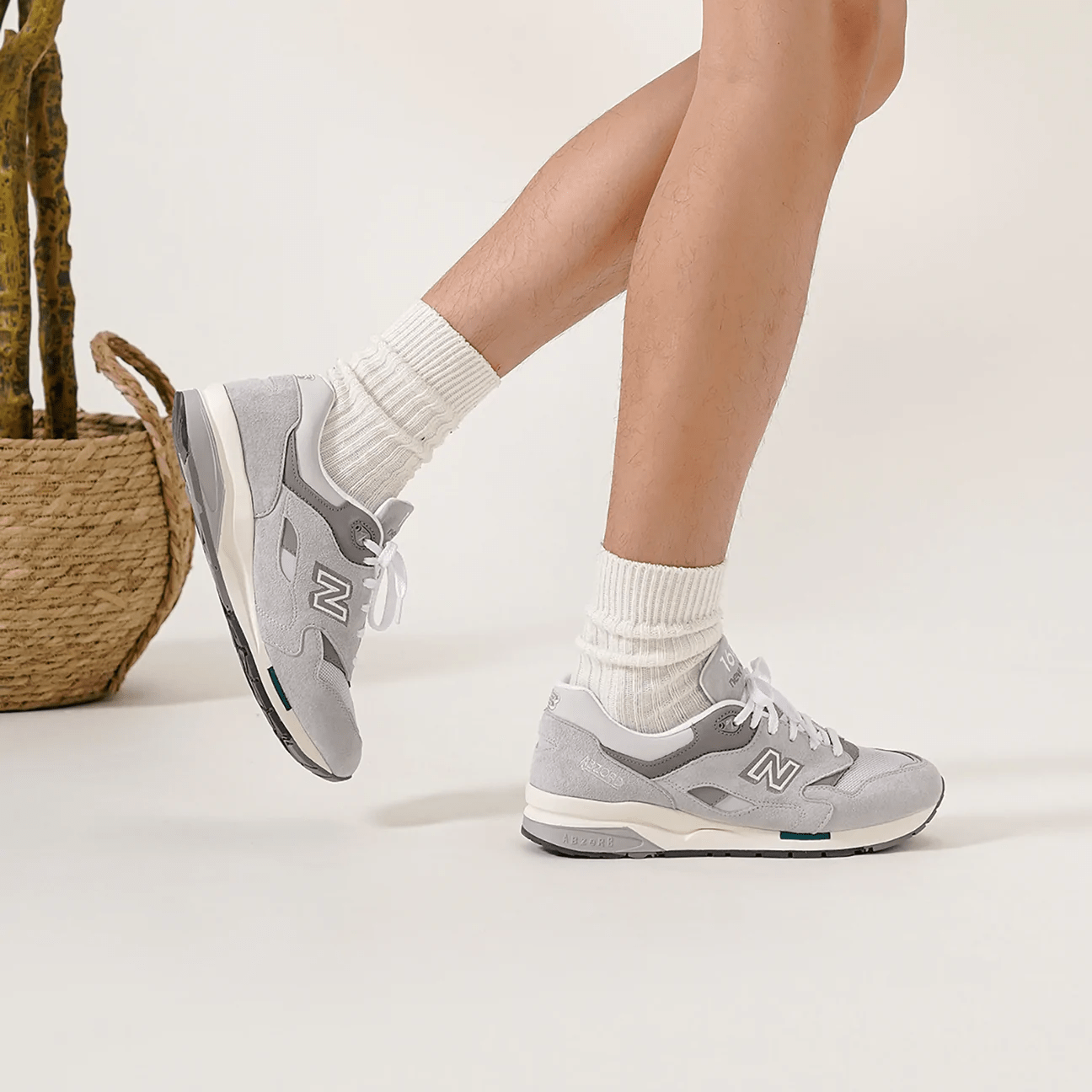 Giày New Balance 1600 Greige Pack 'Rain Cloud' CM1600RC - Ảnh 4