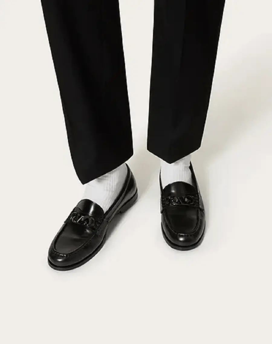 Alternative view of Giày VLogo Chain Valentino Garavani Loafer in Calfskin 1Y2S0G03GIS0NO