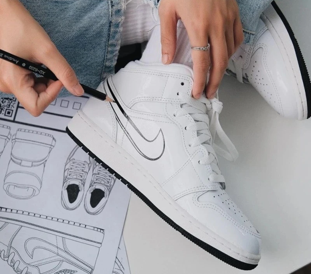 Giày Nike Air Jordan 1 Mid GS ‘Schematic’ DQ1864-100 - Ảnh 5