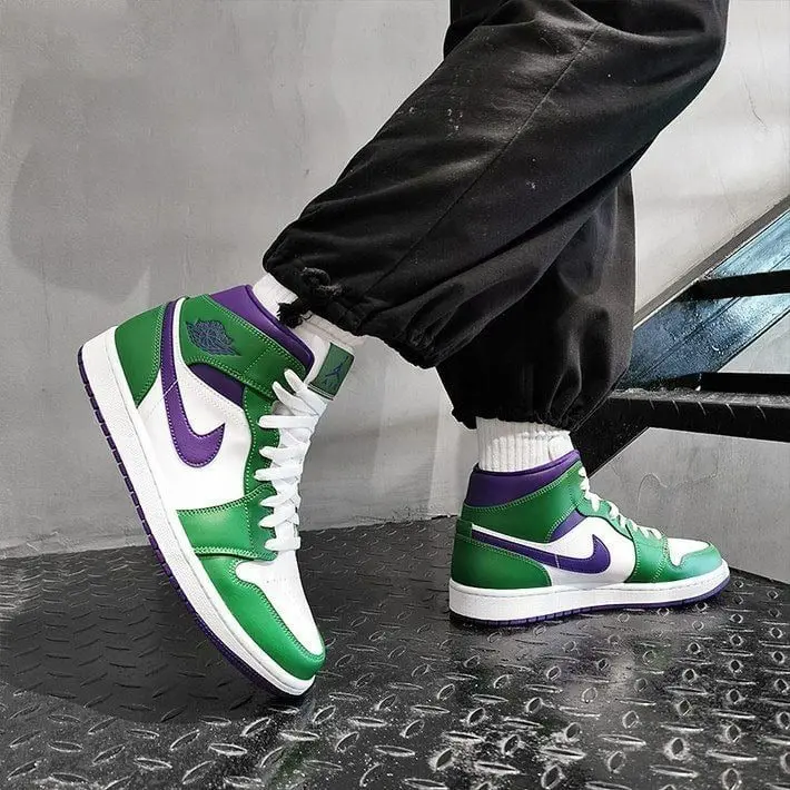 Giày Nike Air Jordan 1 Mid GS 'Hulk' 554725-300 - Ảnh 3