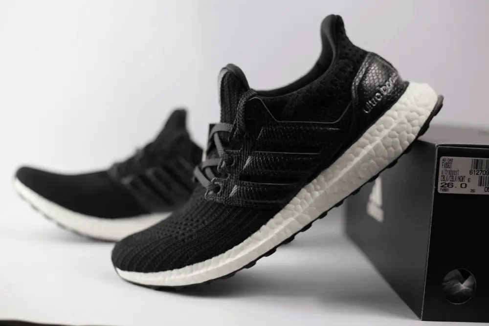 Giày Adidas UltraBoost 'Black Snakeskin' FX8931 - Ảnh 4