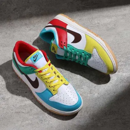 Alternative view of Giày Nike Dunk Low SE 'Free.99 White' DH0952-100