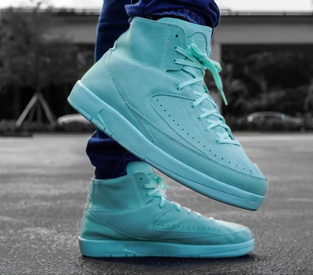 Alternative view of Giày Nike Air Jordan 2 Retro Deconstructed 'Mint Foam' 897521-303