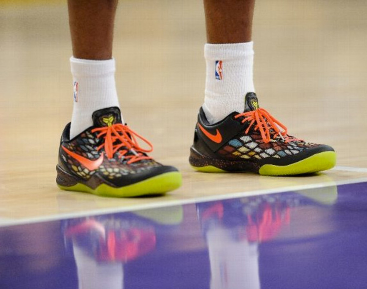 Giày Nike Kobe 8 System 'Christmas' 555035-030 - Ảnh 4