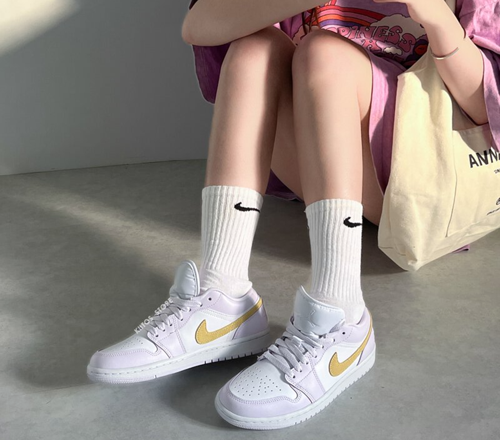 Giày Nike Air Jordan 1 Low 'Barely Grape' DC0774-501 - Ảnh 4